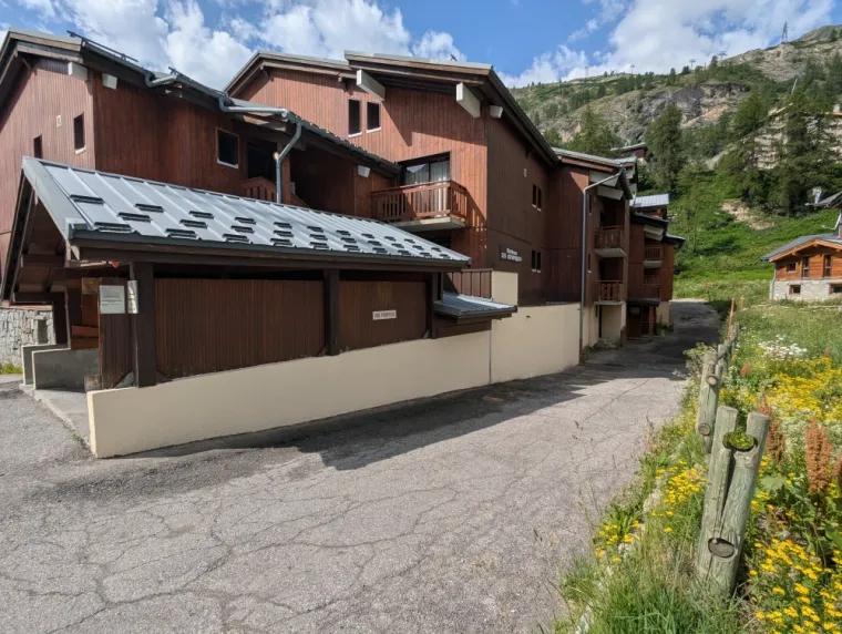 Rénovation-peintures-façade-D3-Tignes-ARP2000