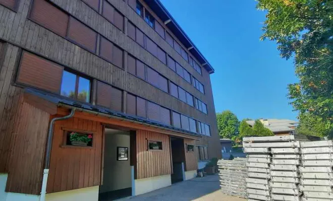 Le Praz, Chambéry, ARTISAN RENOVATION PEINTURE 2000