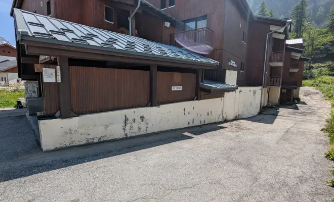 Rénovation-peintures-façade-D3-Tignes-ARP2000