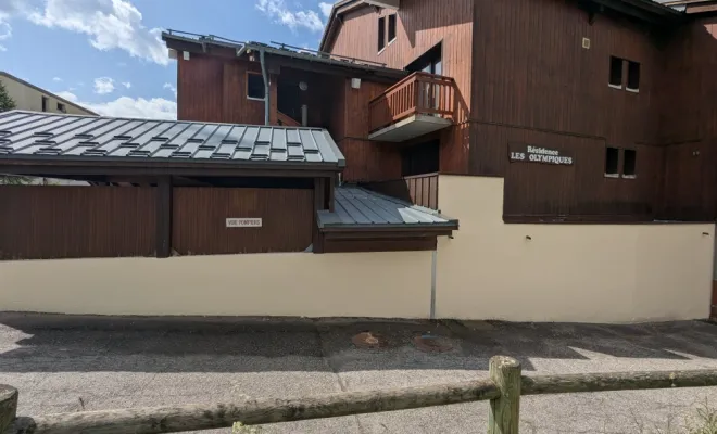 Rénovation-peintures-façade-D3-Tignes-ARP2000