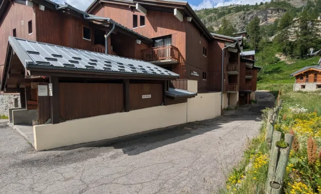 Rénovation-peintures-façade-D3-Tignes-ARP2000
